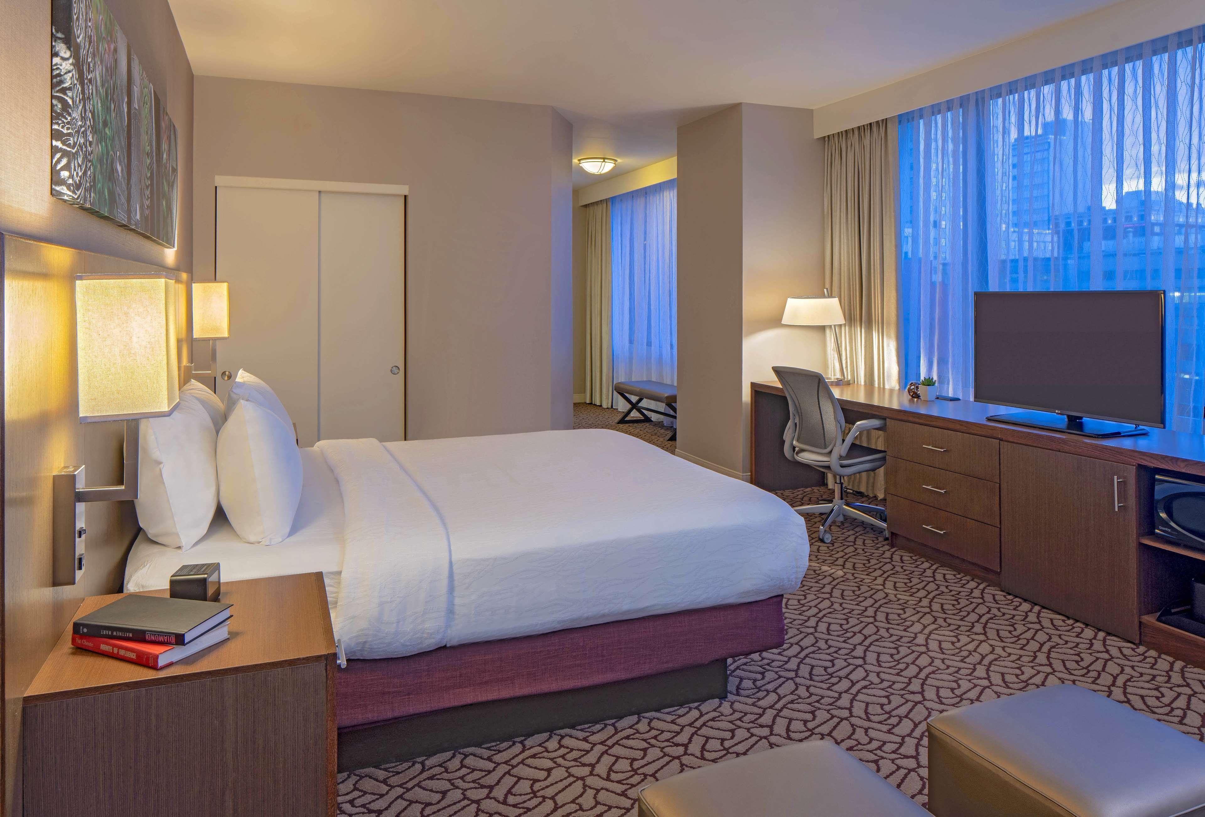 Hilton Garden Inn Downtown Даллас Екстер'єр фото