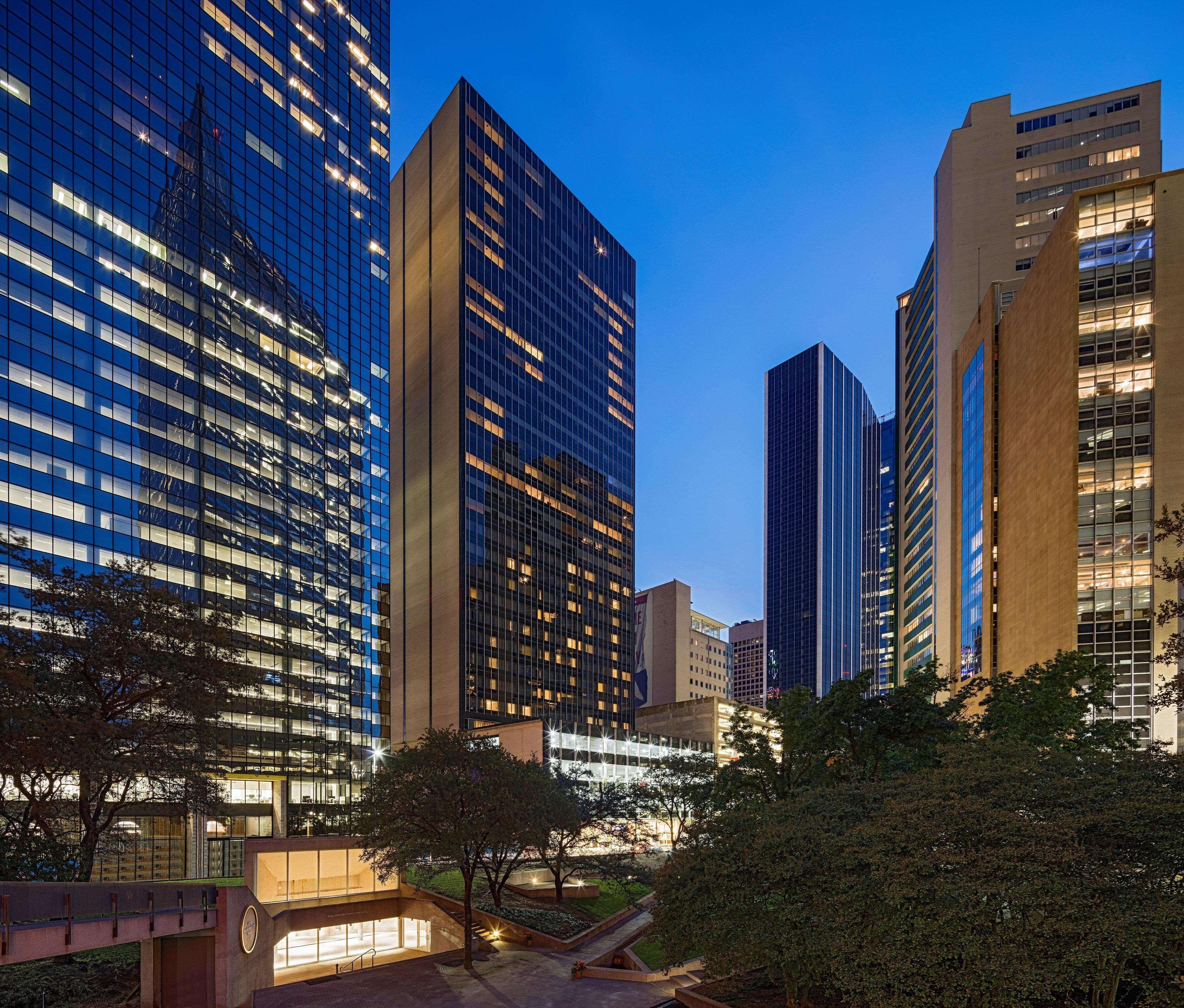 Hilton Garden Inn Downtown Даллас Екстер'єр фото
