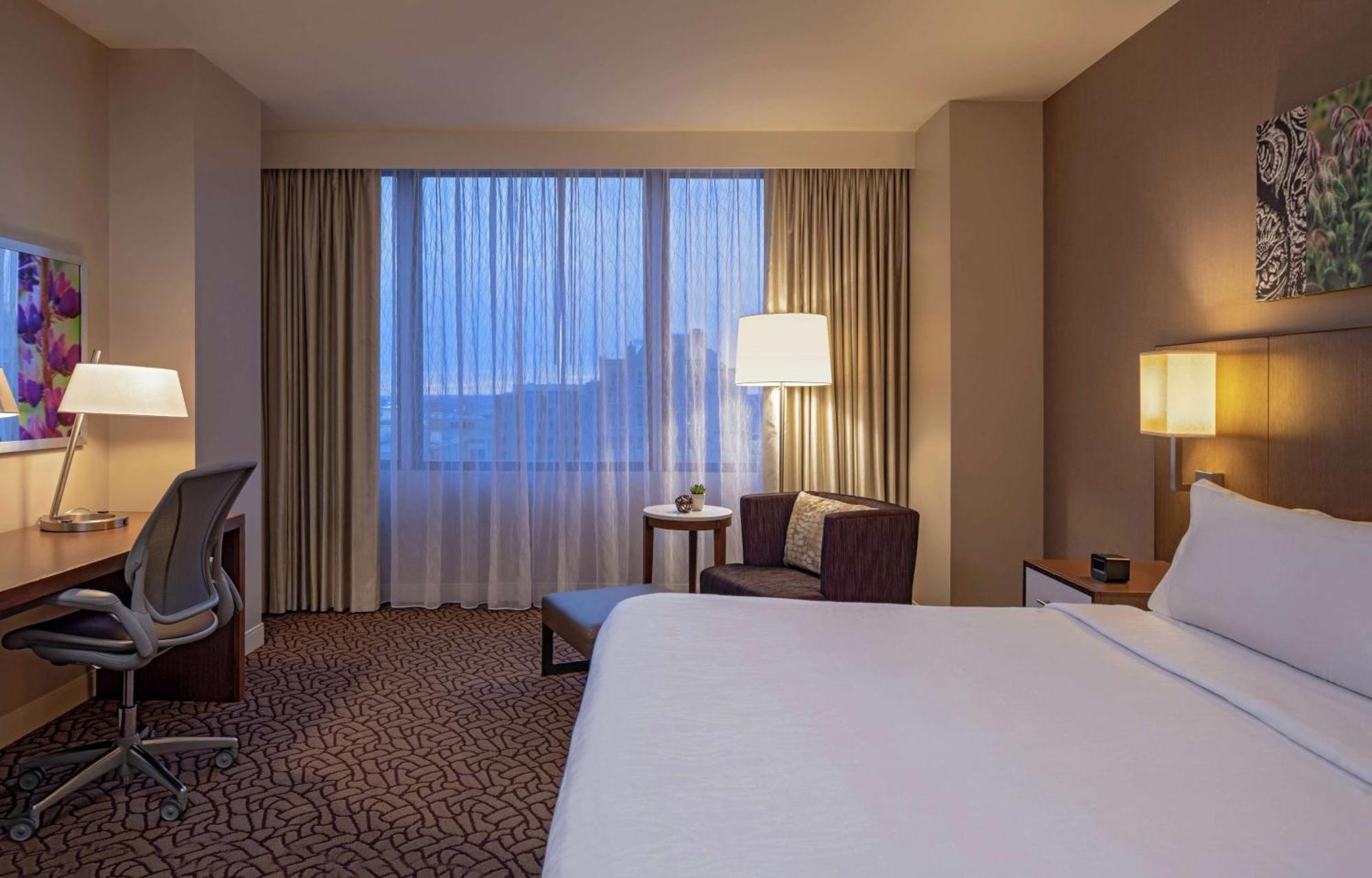 Hilton Garden Inn Downtown Даллас Екстер'єр фото